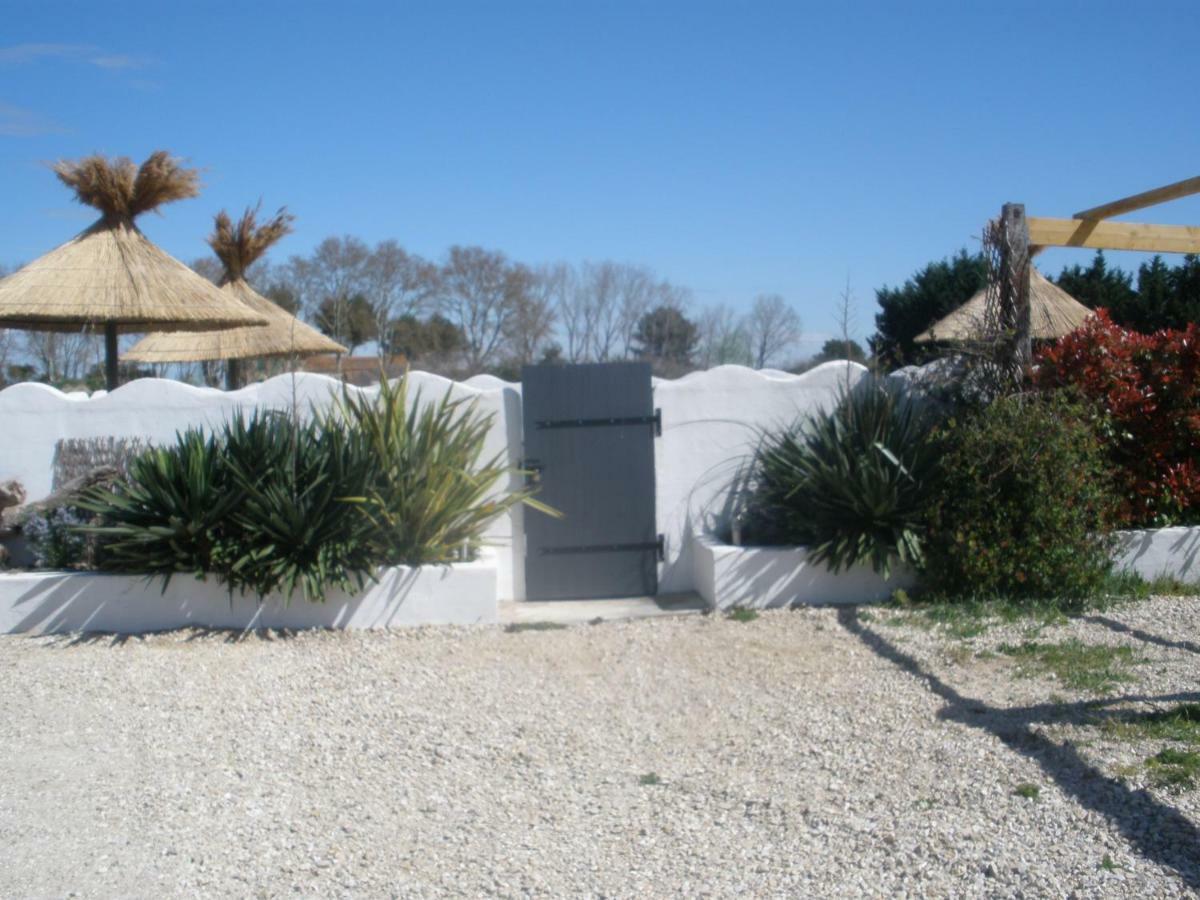 Le Mas Des Mourguettes Saintes-Maries-de-la-Mer Exterior foto